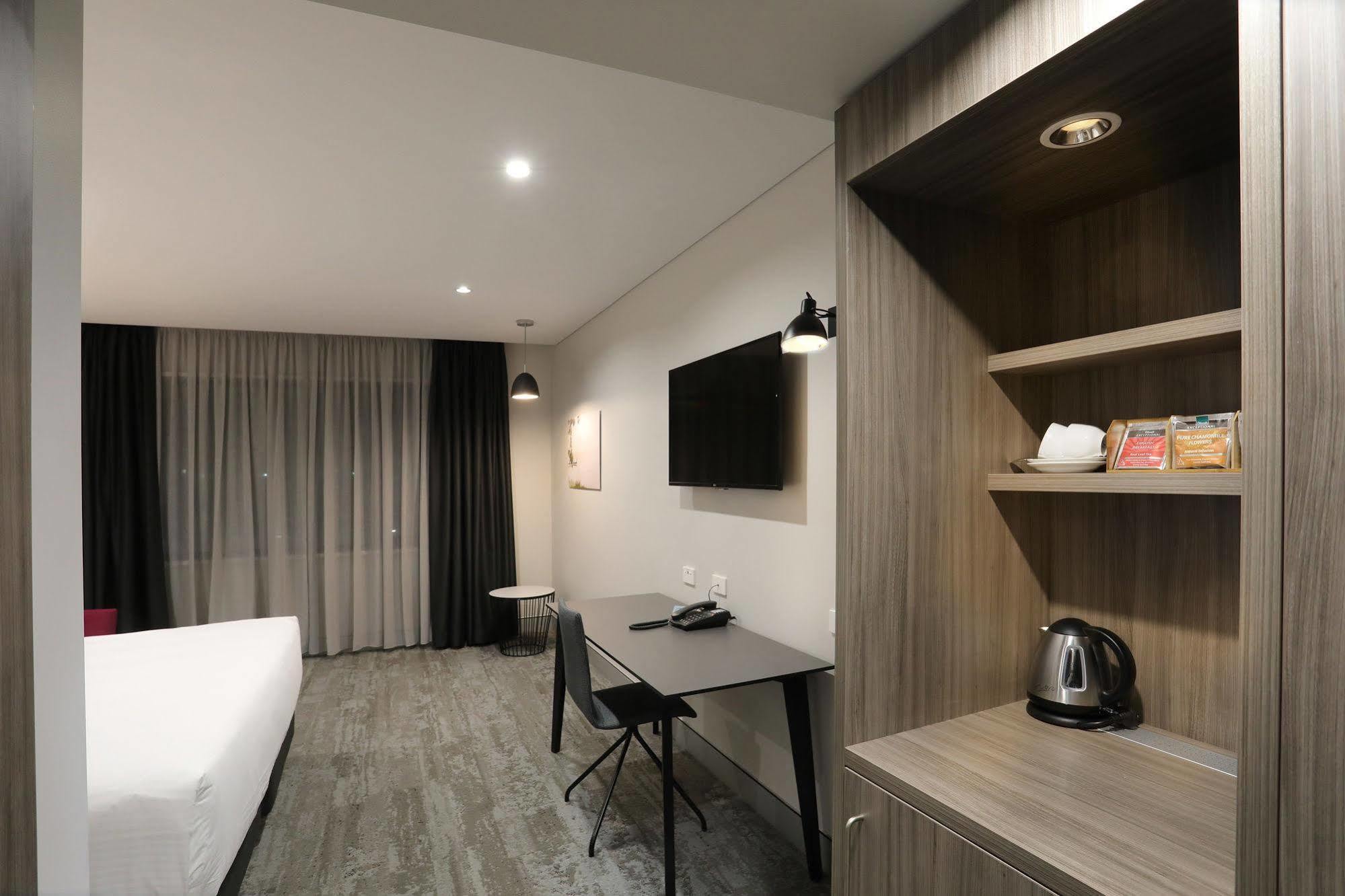 Mercure Тамуорт Экстерьер фото